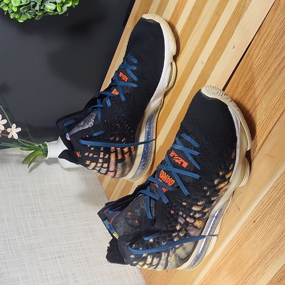 Nike Lebron James XVII James Gang, Black Multicolor, Basketball Shoes - Picture 3 of 7